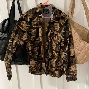 Volcom camo flannel sz. L